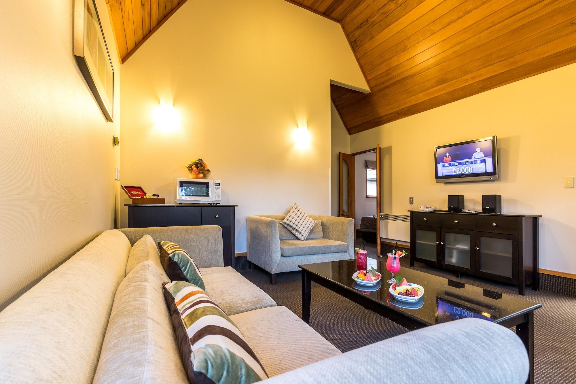 Distinction Te Anau Hotel & Villas Zewnętrze zdjęcie