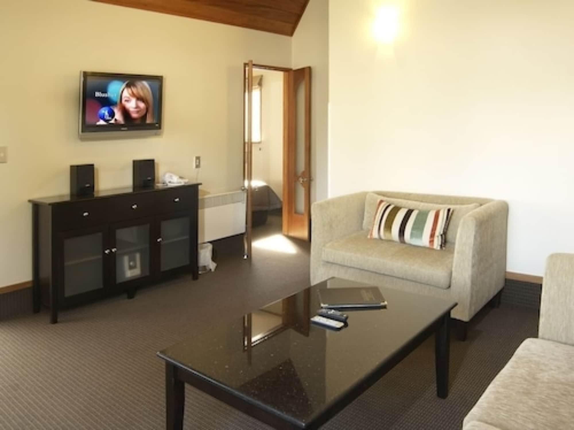 Distinction Te Anau Hotel & Villas Zewnętrze zdjęcie