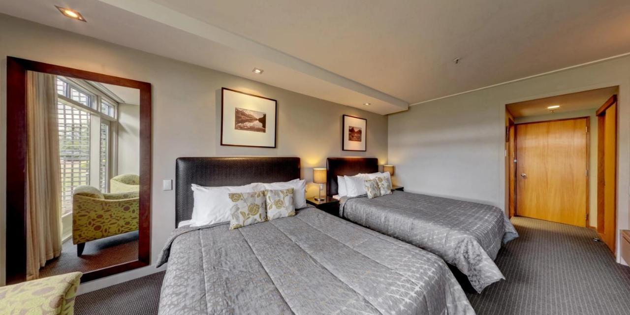 Distinction Te Anau Hotel & Villas Zewnętrze zdjęcie