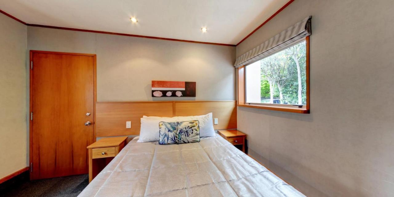 Distinction Te Anau Hotel & Villas Zewnętrze zdjęcie