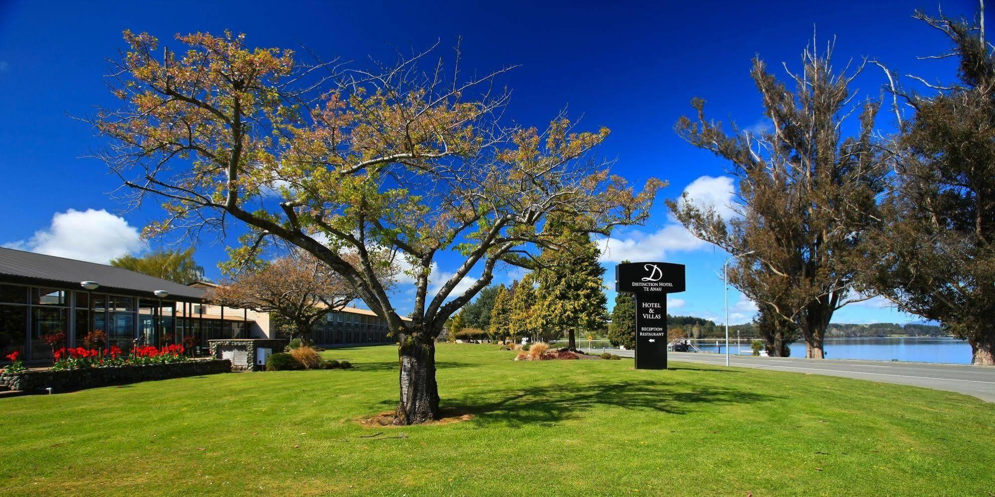 Distinction Te Anau Hotel & Villas Zewnętrze zdjęcie